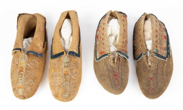 (2) Pairs of Iroquois Mocassins