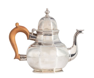 George I Octagonal Silver Teapot, Mark of Christopher Tanner, London, 1720