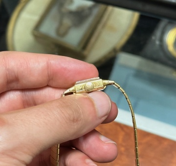 18K Gold Ladies Patek Philippe Watch