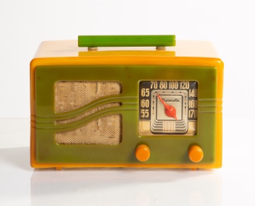 Motorola Aero-Vane 51x16 Bakelite Radio