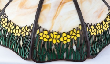 Handel Style Overlay Daffodil Hanging Fixture