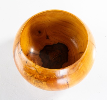 Edward Moulthrop (American, 1916-2003) Spalted Magnolia Globe