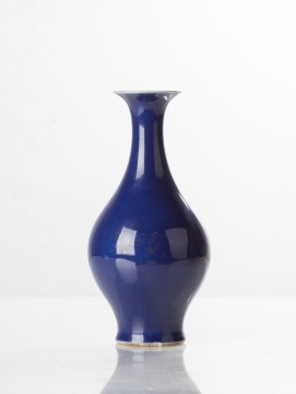 Chinese Porcelain Blue-Glazed Vase