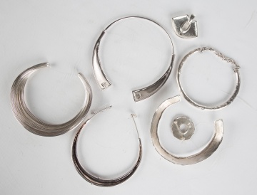 Ladies Silver Chocker Necklaces, Pendant & Brooch