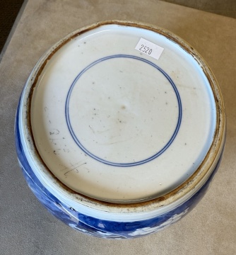 Chinese Blue & White Porcelain Ginger Jar & Double Gourd Vase