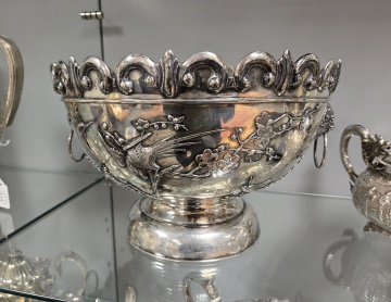 Chinese Presentation Bowl