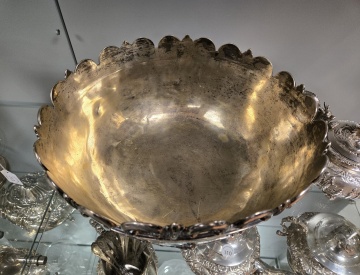 Chinese Presentation Bowl