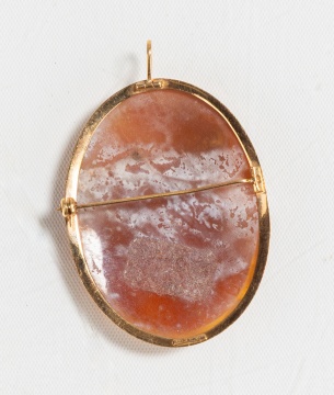 18K Gold Cameo Brooch / Pendant