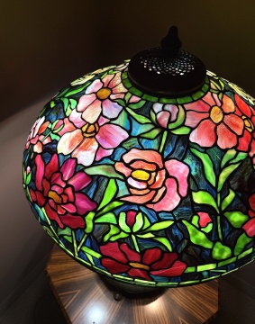 An Exceptional Tiffany Studios 22-Inch Peony Lamp