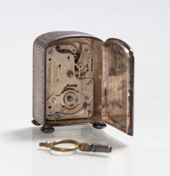 Fidea Watch Co. Miniature Desk Clock