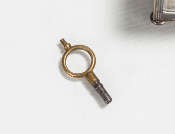 Fidea Watch Co. Miniature Desk Clock