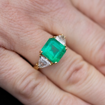 Ladies' 5 Ct. Emerald & Diamond Ring