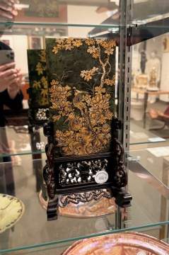 Chinese Decorated Jade Table Screen