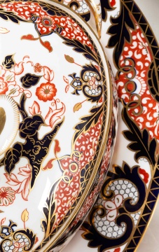Extensive Set of Royal Crown Darby Porcelain Imari Part Dinner Service