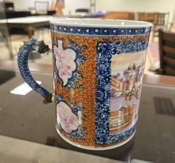 A Large Chinese Mandarin Palette Mug / Tankard