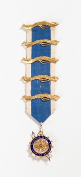 Daughters of the American Revolution Pin