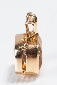 25.93 cts. Scapolite & 14K Gold Pendant