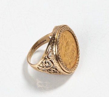 1900 British Gold Sovereign Ring