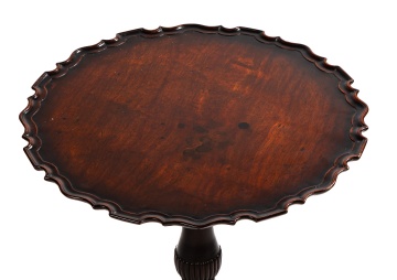 Queen Anne Mahogany Pie Crust Tea Table