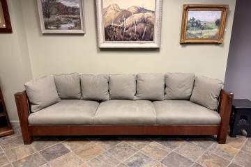 Roycroft, A Rare Nine-Foot Settle