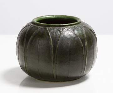 Grueby Faience Company Squat Vase with Leaves & Buds