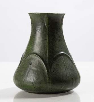 Grueby Pottery Squat Leaf-Tooled Matte Green Glazed Earthenware Vase