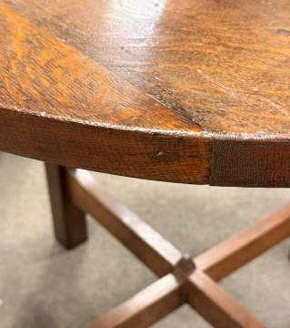 Gustav Stickley, A Round Oak Lamp Table, Model No. 644