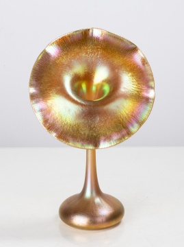 Quezal Jack-in-the-Pulpit Vase
