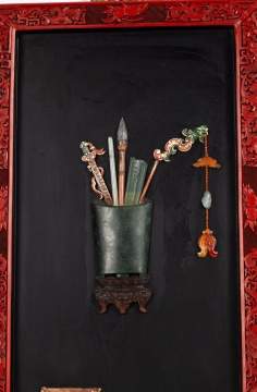 Pair of Chinese Hardstone-Inlaid Hanging Panels, "Hundred Antiques" (Bogu)