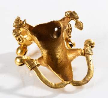Greater Chiriqui Approx. 16K Gold Effigy Rattle Pendant of Zoomorphs