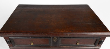 William and Mary Joined Oak and Pine Chest of Drawers, Boston Area, 1690-1710