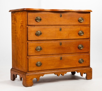 Chippendale Tiger Maple Serpentine-Front Chest of Drawers