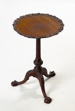 19th Century Chippendale Carved Mahogany Piecrust Tilt-Top Candlestand