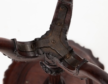 19th Century Chippendale Carved Mahogany Piecrust Tilt-Top Candlestand