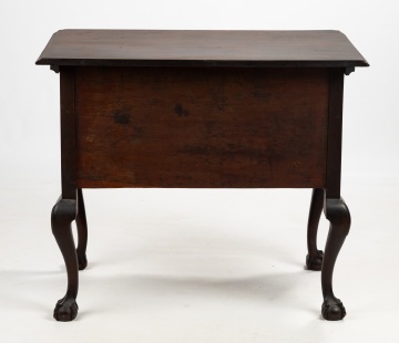 Chippendale Style Shell-Carved Mahogany Dressing Table