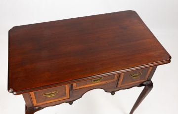 Queen Anne Style Mahogany and Satinwood-Banded Dressing Table
