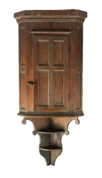 Pennsylvania Painted Pine Hanging Corner Cupboard, Berks County, 18th Century