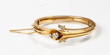 German Jugendstil 14K Gold and Diamond Hinged Bangle