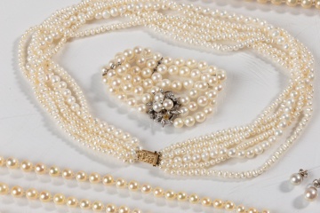 Group of Pearl Jewelry