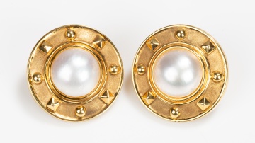 Pair of 18K Gold and Mabe Pearl Earclips