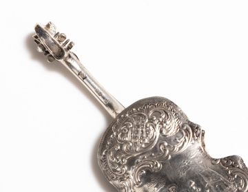 Continental Silver Violin-Form Snuff Box