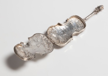 Continental Silver Violin-Form Snuff Box