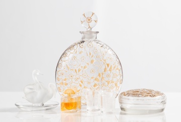 Lalique and D'Orsay Frosted Glass Dresser Pieces, Six Pieces