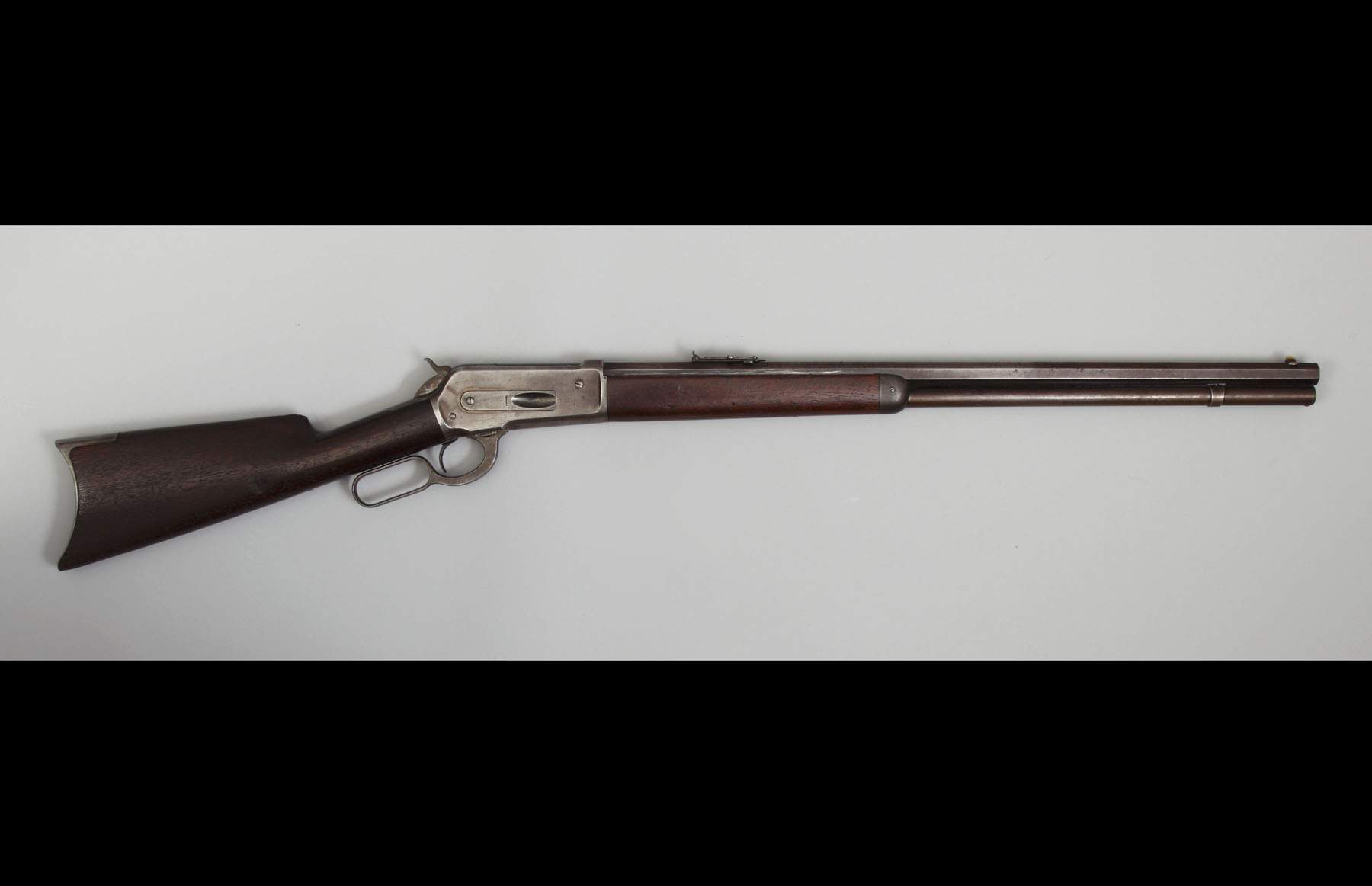 Winchester Model 1886 Rifle | Cottone Auctions
