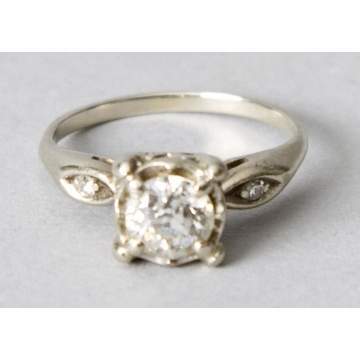 Vintage Diamond Ring in White Gold