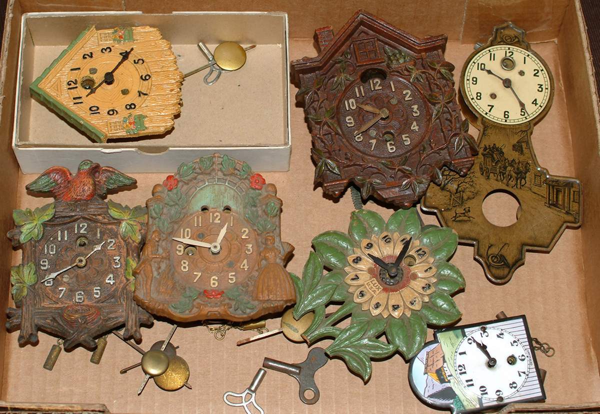 Group of 7 Lux & keebler Clocks Cottone Auctions