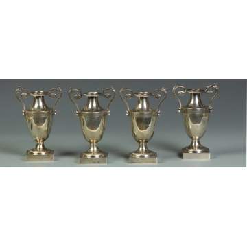 Set of 4 Classical Style Silver Candle Holders