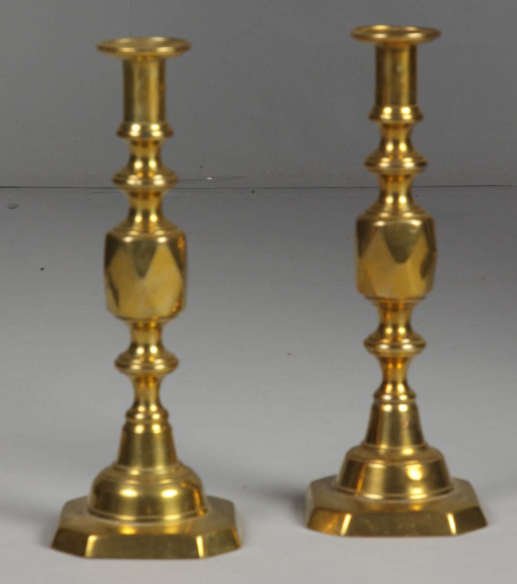 Pair of Brass candlesticks Cottone Auctions