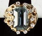 Ladies 14k Gold Contemporary Aquamarine & Diamond Ring