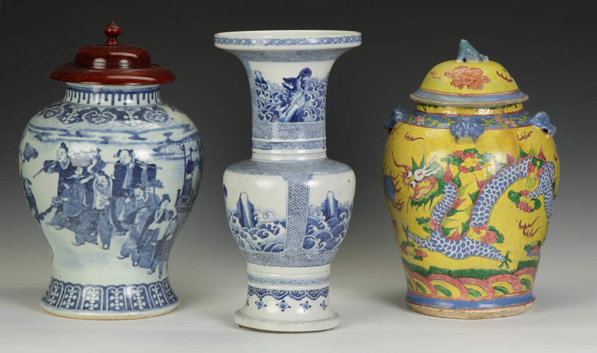 Temple Jar, Porcelain Vase, Ceramic Vase Cottone Auctions